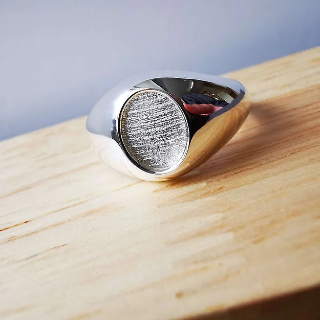 Men's Oval Signet Ring